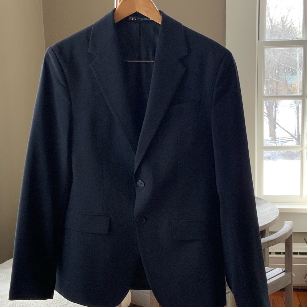 Zara Men's Elegant Dark Blazer/Sportcoat in Navy Blue SZ 34 (US)